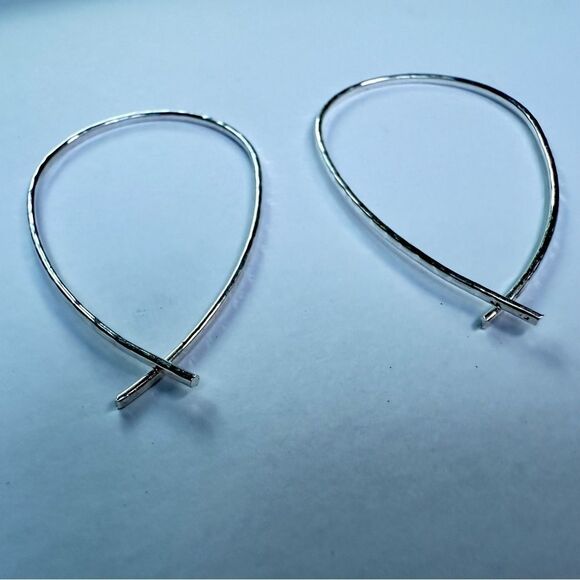 STERLING SILVER HAMMERED HOOP EARRINGS – WOMEN’S TEARDROP DESIGN - Picture 12 of 17